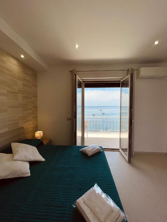 Appartement Baia Di Atlantide à Taormine Extérieur photo